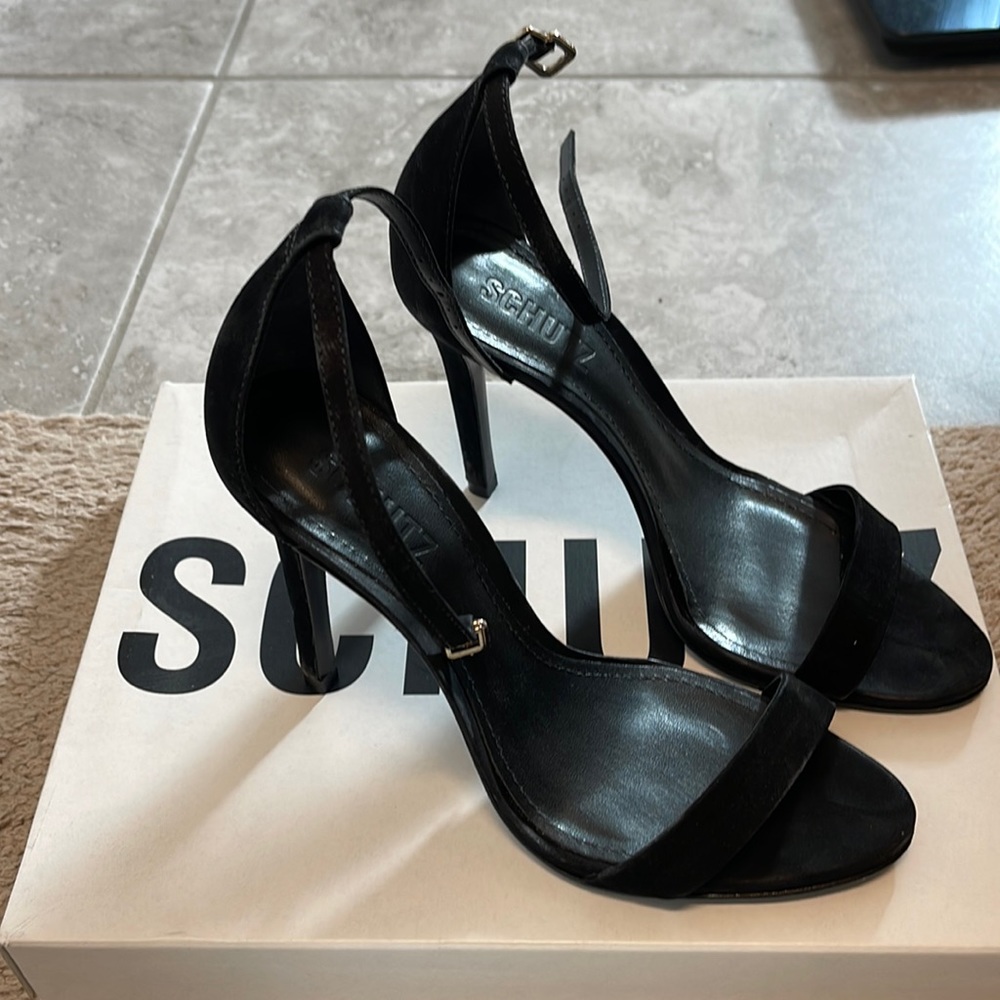 Schutz Casey  Lee suede heels